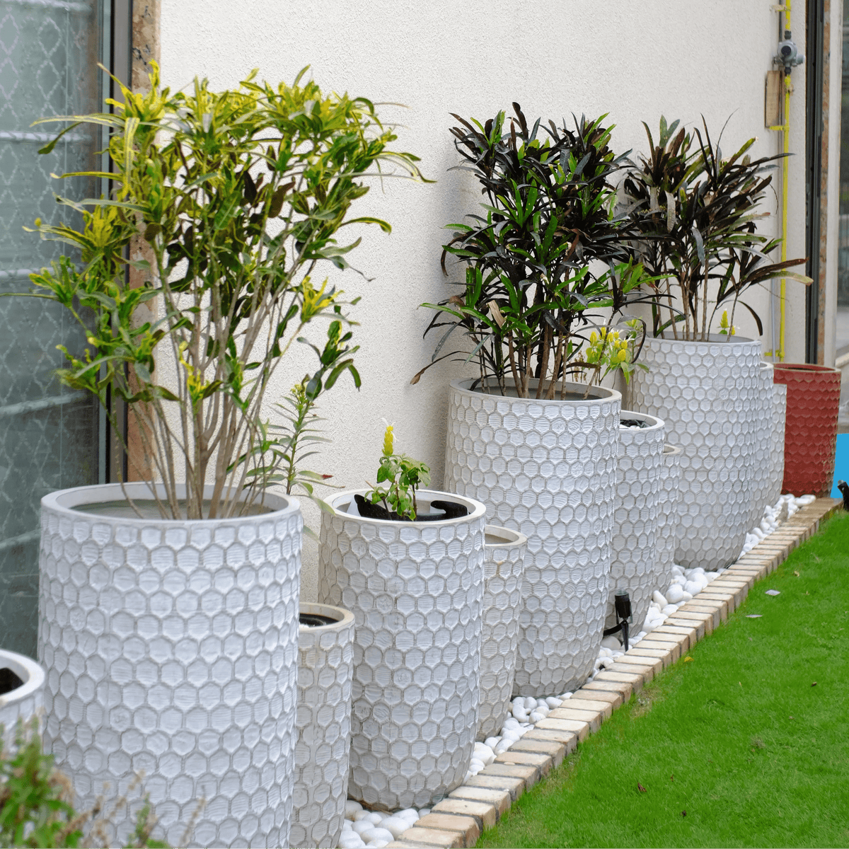 Hexa Tall Planter