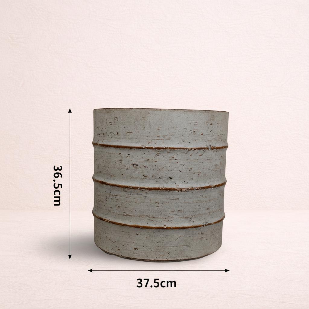 The Strata Planter