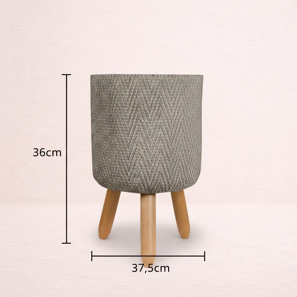 The Tripod Pot